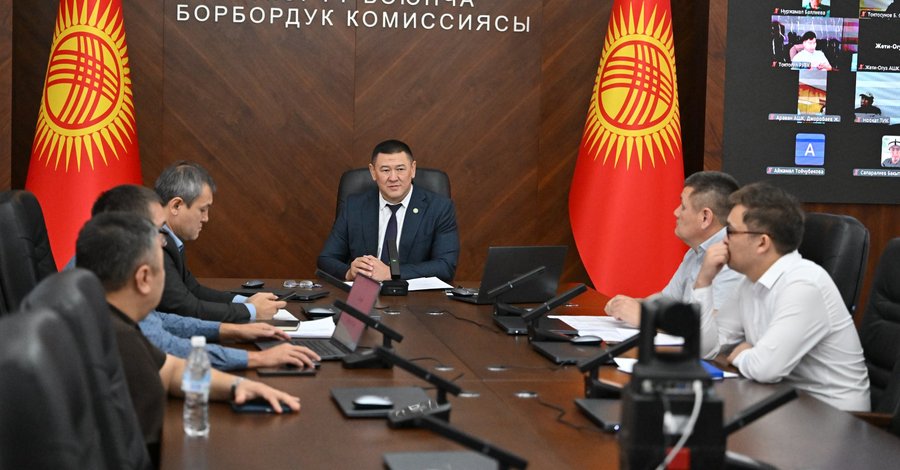 КР БШК төрагасынын орун басары Р. Жакышов аймактык шайлоо комиссияларынын өкүлдөрү менен онлайн жыйын өткөрдү