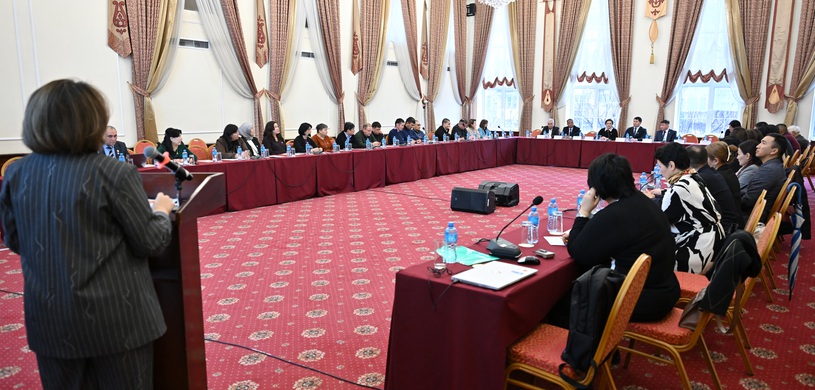 В Бишкеке состоялся Круглый стол по вопросам укрепления ценностей Кыргыз жараны и развития гражданской идентичности